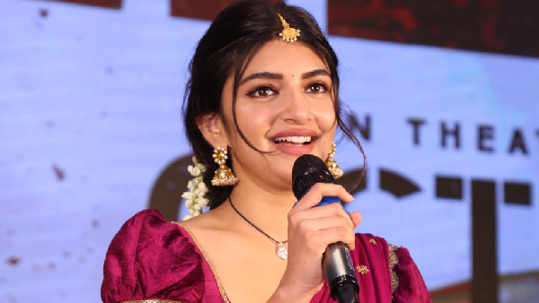 Nandamuri Balakrishna Dance With Heroine Sreeleela in Bhavanth Kesari Movie Promotions 