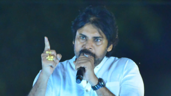 Pawan Kalyan blast on YS Jagan at 4th Varahi Vijaya Yatra at Avanigadda of Krishna District Pawan Kalyan blast on YS Jagan at 4th Varahi Vijaya Yatra at Avanigadda of Krishna District