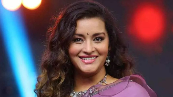 Do you Know Why Actress Renu Desai Said No to Mahesh Babu Sarkaru Vaari Pata Movie