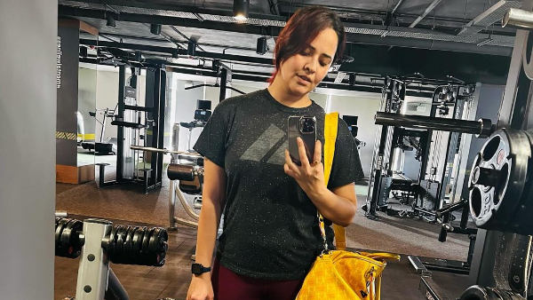  Jabardasth Anchor Anasuya Bharadwaj Bold Gym Photo Viral in Social Media