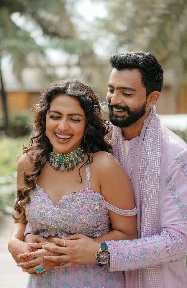 Ram Charan Heroine Amala Paul Marries Jagat Desai at Kochi Photos Viral in Social Media