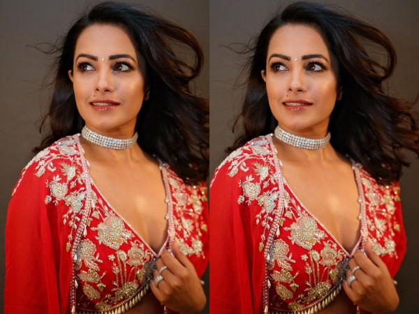  Senior Heroine Anita Latest Beautiful Looking Photos Viral