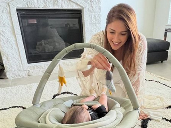 Heroine Ilena DCruz First Time Shared Her Husband Photo in Instagram Check Details