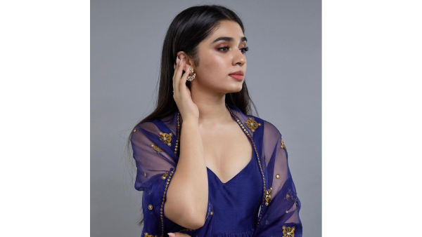 Young Actress Krithi Shetty Attractive Looking Photos Viral