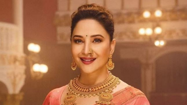  Madhuri Dixit Honoured With Special Recognition in IFFI 54th Celebrations 