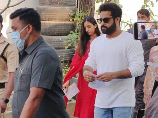 Junior NTR Vote For Congress And Videos Goes Viral Check Details