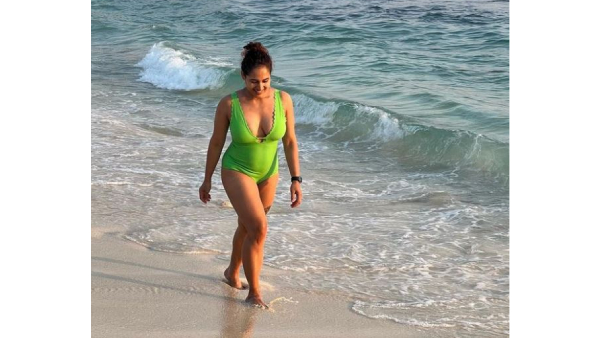 Bigg Boss Fame Pooja Ramachandran Beach Photos Goes Viral