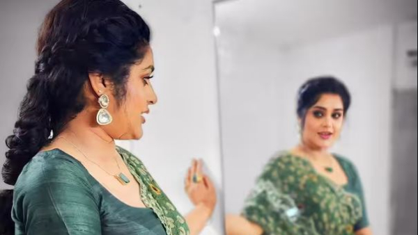  Heroine Shailaja Priya Good Looking Saree Photos Goes Viral 