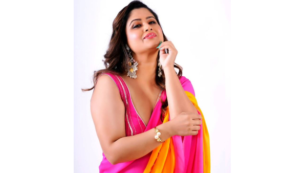 Senior Anchor Shilpa Chakravarthy Latest Fabulous Photos Viral