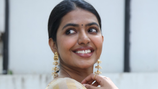  Heroine Shivani Rajashekar reacts on Differences with Mega family at Kota Bommali PS promotions