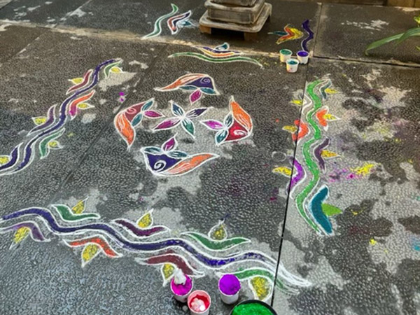  Sitara Ghattamaneni Diwali Special Photos Goes Viral 