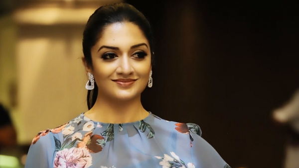 Heroine Vimala Raman Going to Marry in This Year Check Details