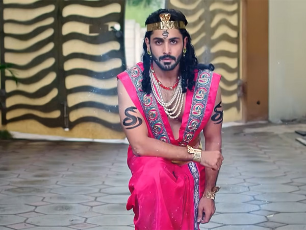 Subbu Counsels Yuvaraju Phanindra on November 21st Episode Number 206 in Naga Panchami Telugu Serial Subbu Counsels Yuvaraju Phanindra on November 21st Episode Number 206 in Naga Panchami Telugu Serial