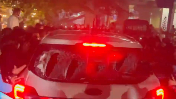 Fans Attack On Amardeep Family and Damages His Car After Bigg Boss Finale Fans Attack On Amardeep Family and Damages His Car After Bigg Boss Finale