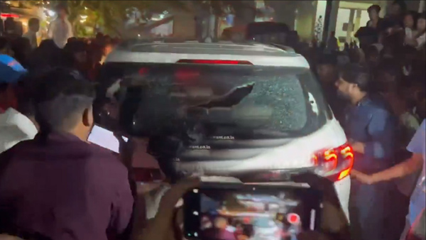 Fans Attack On Amardeep Family and Damages His Car After Bigg Boss Finale Fans Attack On Amardeep Family and Damages His Car After Bigg Boss Finale