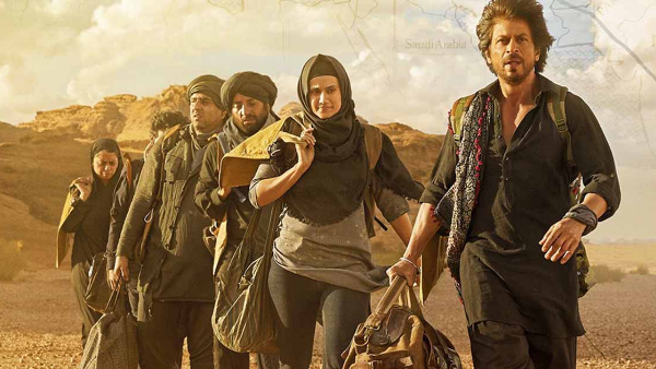  Shah Rukh Khan scored 2500 crores with Pathaan, Jawan, Dunki in 20223 after serial Disasters in Career, 