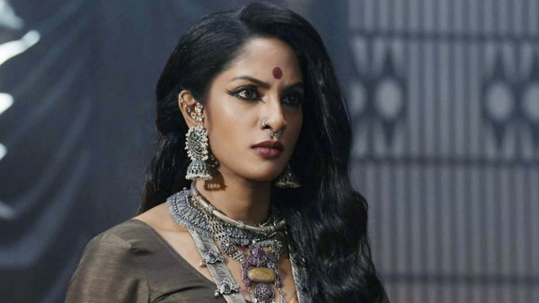 Shriya Reddy shares interesting things about Prabhas in Prashanth Neels Salaar Sets