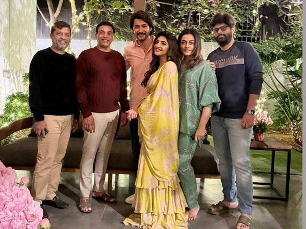 Trivikram Srinivas, Thaman Missing in Mahesh Babu Guntur Kaaram Success Celebrations on Sankranti 2024 Trivikram Srinivas, Thaman Missing in Mahesh Babu Guntur Kaaram Success Celebrations on Sankranti 2024