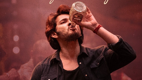 Mahesh Babu Trivikram Guntur Kaaram is A 30Years Back Copy Story News Goes Viral Mahesh Babu Trivikram Guntur Kaaram is A 30Years Back Copy Story News Goes Viral