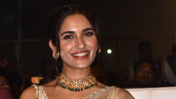 Ruhani Sharma Said Saindhav Movie is Not Only Father And Daughter Pre Release Event Ruhani Sharma Said Saindhav Movie is Not Only Father And Daughter Pre Release Event