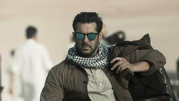 2024 Top 10 Heros in India:Shah Rukh,Salman Khan, Hrithik Roshan Full Details Here