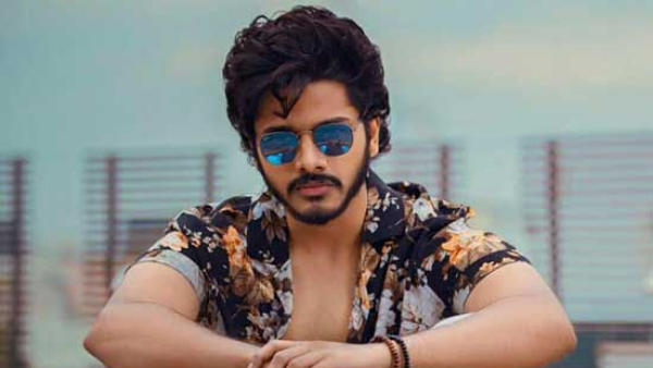 Hero Teja Sajja Shocking Remunaration For Prashanth Varma Hanuman Movie Full Details Here Hero Teja Sajja Shocking Remunaration For Prashanth Varma Hanuman Movie Full Details Here