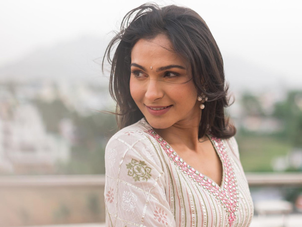 Actress Andrea Jeremiah Gives Clarity on Marriage