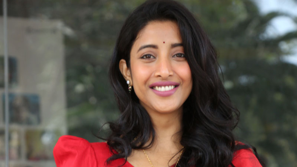 Yatra 2 Heroine Ketaki Narayan says YS Bharati inspirational Character, I want kiss her hands Yatra 2 Heroine Ketaki Narayan says YS Bharati inspirational Character, I want kiss her hands