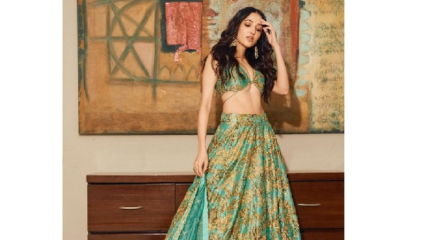 Young Heroine Neha Shetty Looking Awesome in Latest Photos