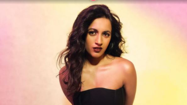  Mega Daughter Niharika Konidela Stunning Bikini Look Photos Goes Viral 