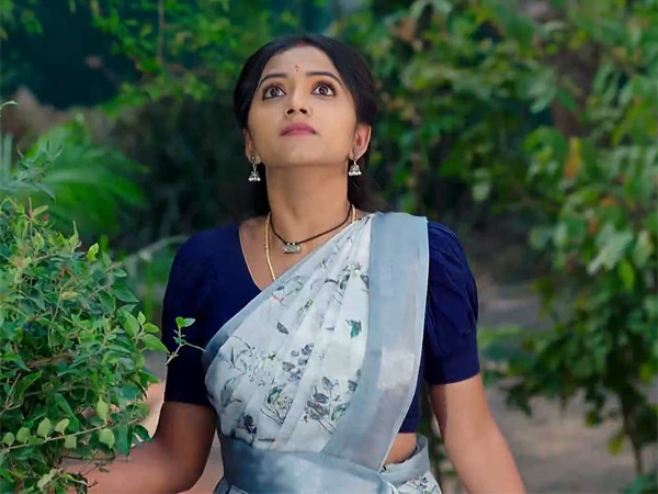 Subrahmanya Swamy saved Panchami from the attack of wolves on Naga Panchami February 20th Episode Subrahmanya Swamy saved Panchami from the attack of wolves on Naga Panchami February 20th Episode