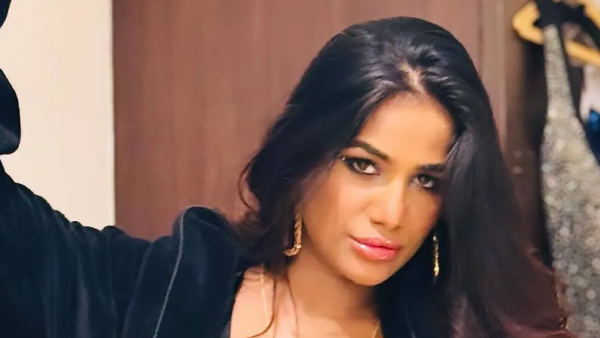 Reasons Behind Boolywood Actress Poonam pandey Death Check Details