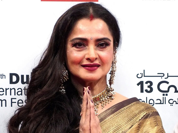 Bollywood star heroine Rekha fall in love with six heroes News Goes Viral