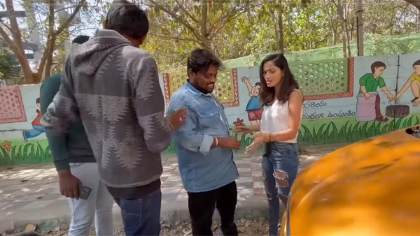 Bigg Boss Telugu 7 Contestants Tasty Teja And Shobha Shettys Car Hit The Bike Check Details 