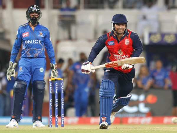 Bengal Tigers Captain Jisshu Sengupta touches Feet of Sudeep Kichcha after CCL 2024 Final Match Victory