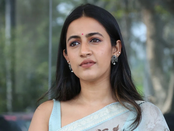 Niharika Konidela To Do a Film With Vaishnav Tej Niharika Konidela To Do a Film With Vaishnav Tej
