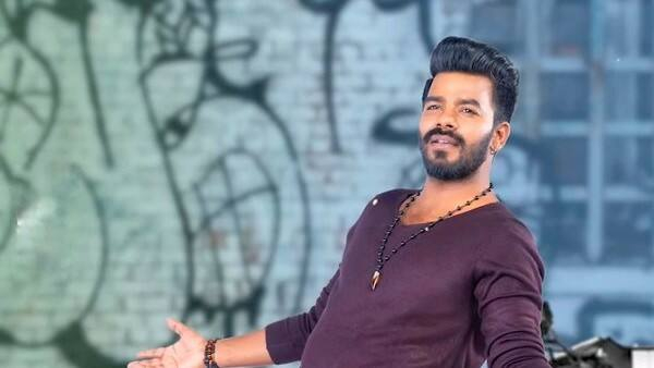 Bullet Bhaskar Insulted Sudigali Sudheer on Sridevi Drama Copmany Stage Check Details