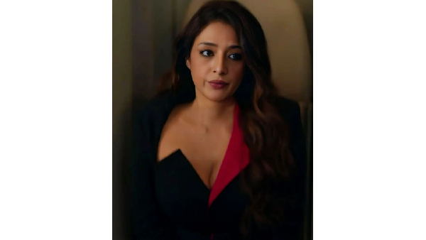 Senior Actress Tabu Stunning Looking Photo Shakes Internet