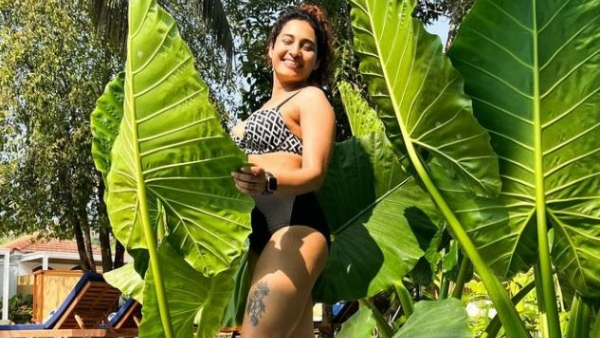 Bigg Boss Fame Pooja Ramachandran Attractive Photos Goes Viral
