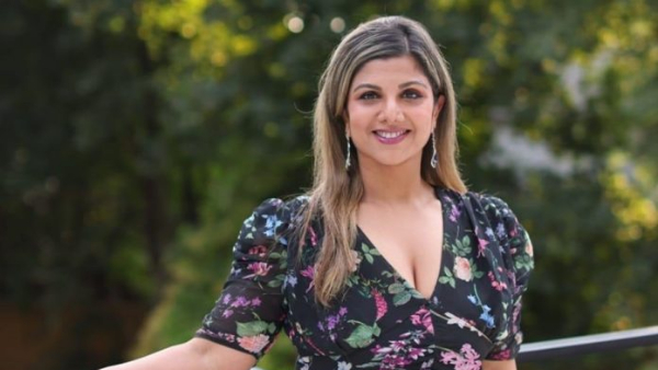 Actress Rambha Stunning Photos Viral In Social Media