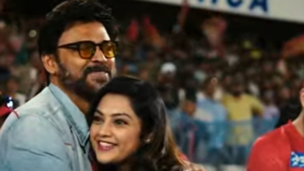 Actress Meena Looks Fabulous With Venkatesh at Telugu Warriors Kerala Strikers Match of CCL 2024 Actress Meena Looks Fabulous With Venkatesh at Telugu Warriors Kerala Strikers Match of CCL 2024