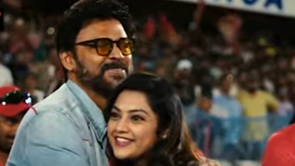 Actress Meena Looks Fabulous With Venkatesh at Telugu Warriors Kerala Strikers Match of CCL 2024 Actress Meena Looks Fabulous With Venkatesh at Telugu Warriors Kerala Strikers Match of CCL 2024