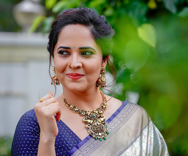 Anchor Anasuya Bharadwaj Fires on Netizen Who Called Her Aunty Check Details
