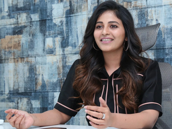Anjali Interview about her 50th Movie Geethanjali Malli Vachindhi Anjali Interview about her 50th Movie Geethanjali Malli Vachindhi
