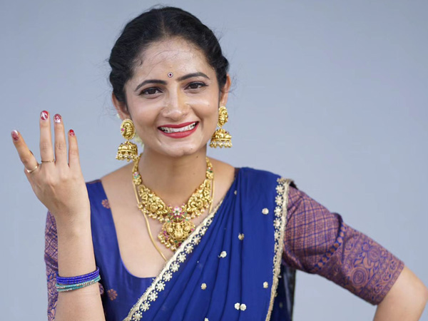 Jabardasth Lady Comedian Jordar Sujatha Announces Pregnancy