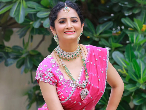 Jabardasth Lady Comedian Jordar Sujatha Announces Pregnancy