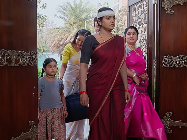 Karthika Deepam season 2 Episode Number 10 April 6th 2024 Deepa shifted to Sumitra house from Hospital Karthika Deepam season 2 Episode Number 10 April 6th 2024 Deepa shifted to Sumitra house from Hospital