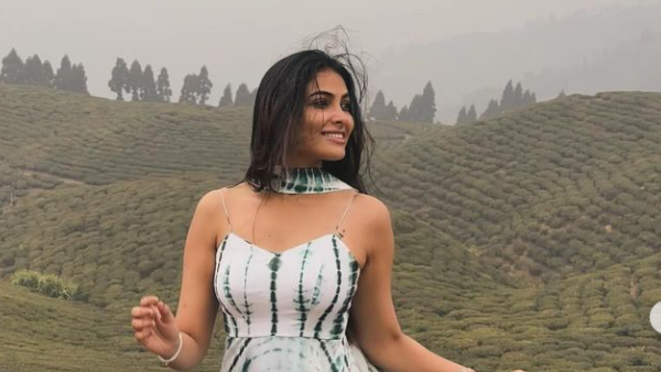 Bigg Boss Beauty And Lambasingi Heroine Divi Vadthya Stunning Saree Look Photos Goes Viral