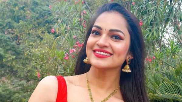 Bigg Boss Beauty Ashwini Sri Coming With New Movie Check Details