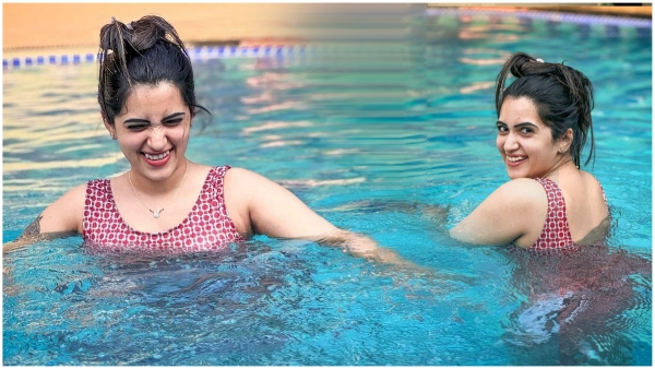 Anchor Sravanthi Chokarapu Swimming Pool Photos Goes Viral